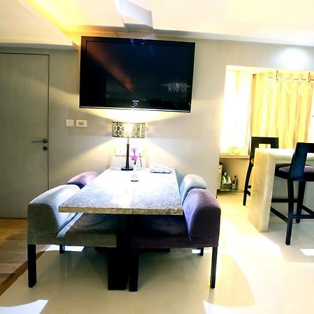 Peninsula Grand Hotel Mumbai Room photo