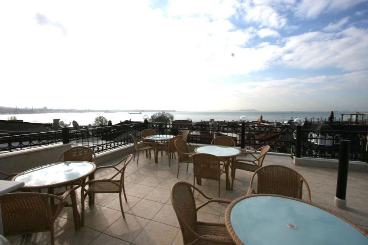 Peninsula Grand Hotel Mumbai Exterior photo
